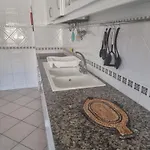 T2 Dos Bicos شقة