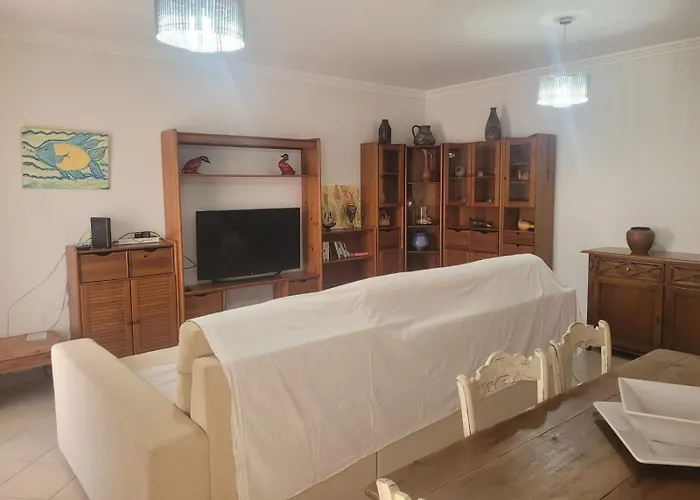 Apartment T2 Dos Bicos *